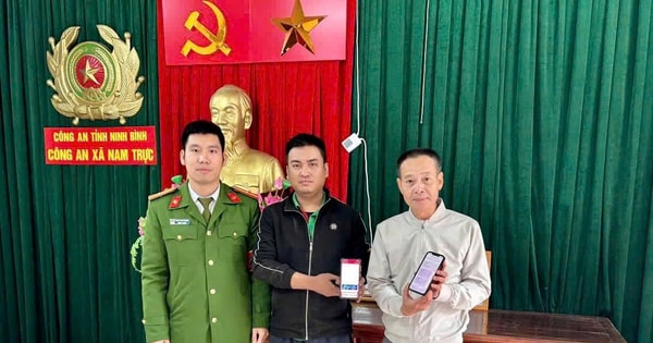 Sau khi chuyển khoản thành công 50 triệu đồng, người đàn ông ở Hưng Yên được công an Ninh Bình mời đến làm việc