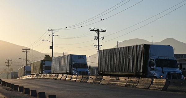 Một hãng bán máy Karaoke vô danh khiến toàn ngành logistics Mỹ náo loạn: Ra thông cáo về AI nhưng lại thổi bay 17,4 tỷ USD vốn hóa ngành vận tải