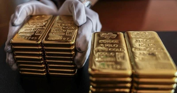 Các quỹ ETF Châu Âu nắm giữ lượng vàng kỷ lục, điều gì đang xảy ra?