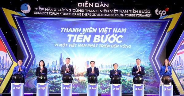 Tiếp năng lượng cùng thanh niên Việt Nam tiến bước