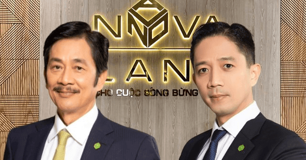 Người cha khởi nghiệp với 400 triệu đồng từ ngành thuốc thú y, gây dựng tập đoàn BĐS nghìn tỷ, con trai tốt nghiệp đại học Mỹ, từng làm ở PepsiCo, nay ngồi ghế Chủ tịch