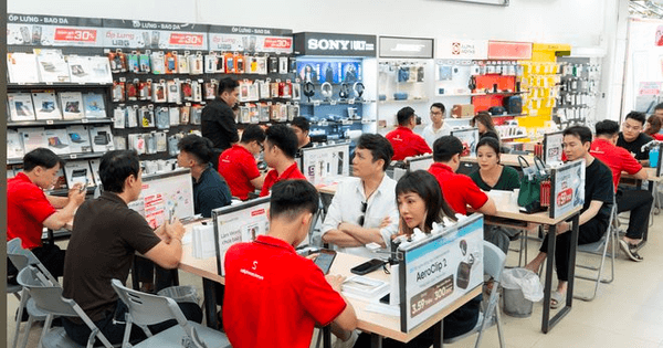 CellphoneS mở bán iPhone Duo chính hãng, ưu đãi đến 5 triệu